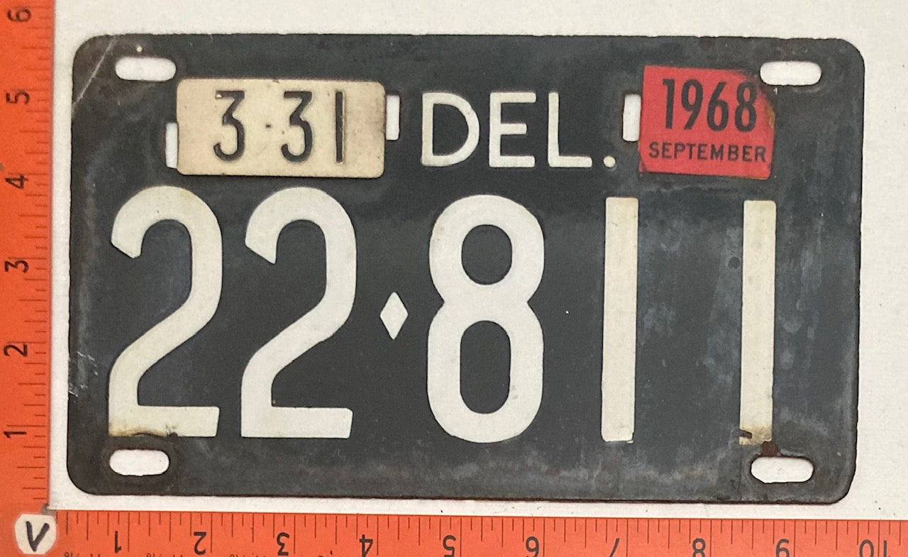1968 Delaware #22-811 Passenger License Plate PORCELAIN