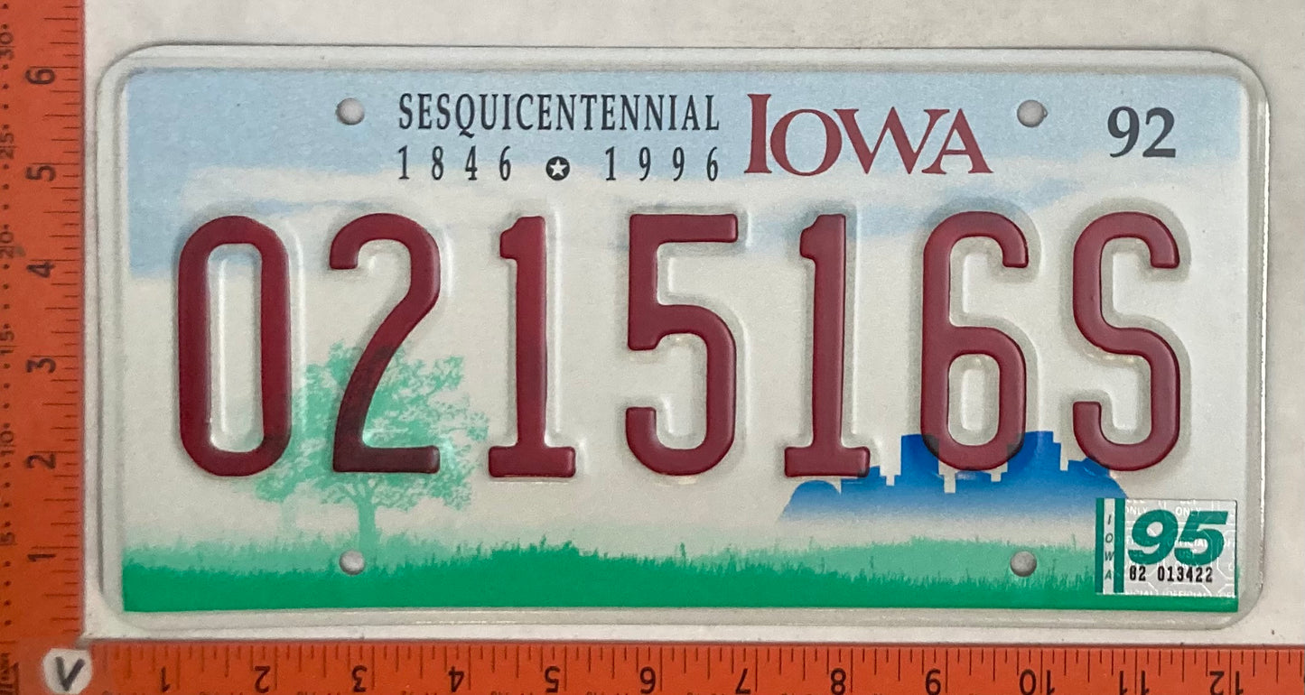 1995 Iowa #021516S Passenger License Plate
