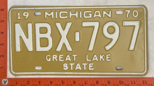 1970 Michigan #NBX 797 Passenger License Plate