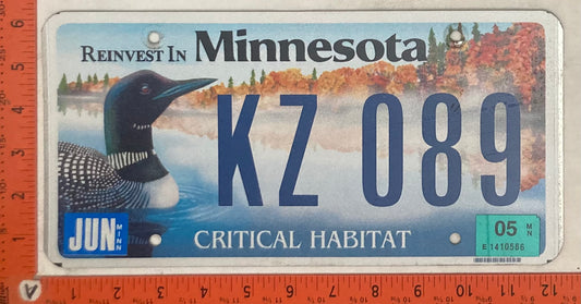 2005 Minnesota #KZ 089 Passenger License Plate