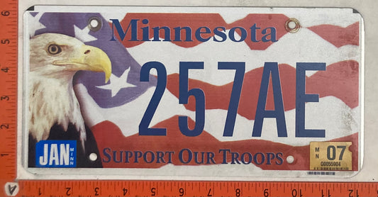2007 Minnesota #257AE Passenger License Plate