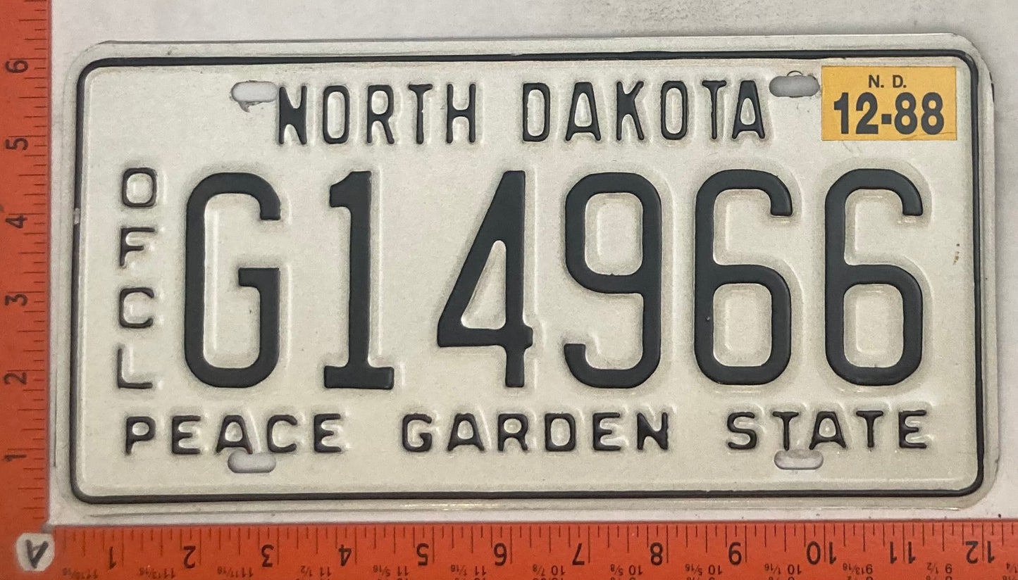 1988 North Dakota #G14966 Official License Plate