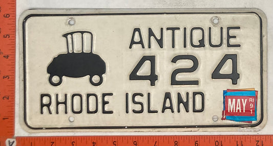 1991 Rhode Island #424 Antique Vehicle Passenger License Plate