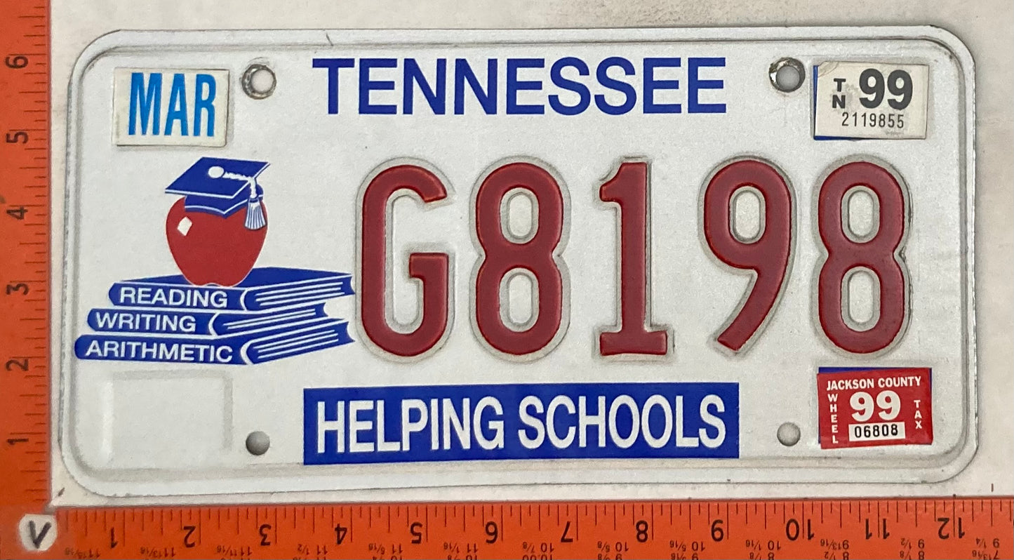 1999 Tennessee #G8198 Passenger License Plate