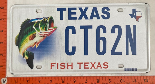 Undated Texas #CT62N Passenger License Plate
