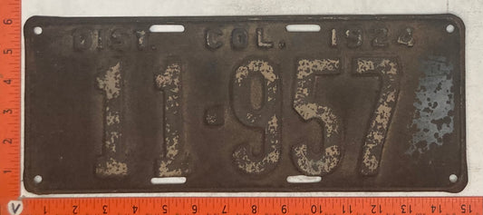 1924 Washington, DC #11-957 Passenger License Plate