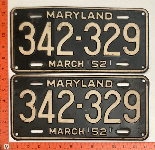 1952 Maryland #342-329 Passenger License Plate PAIR