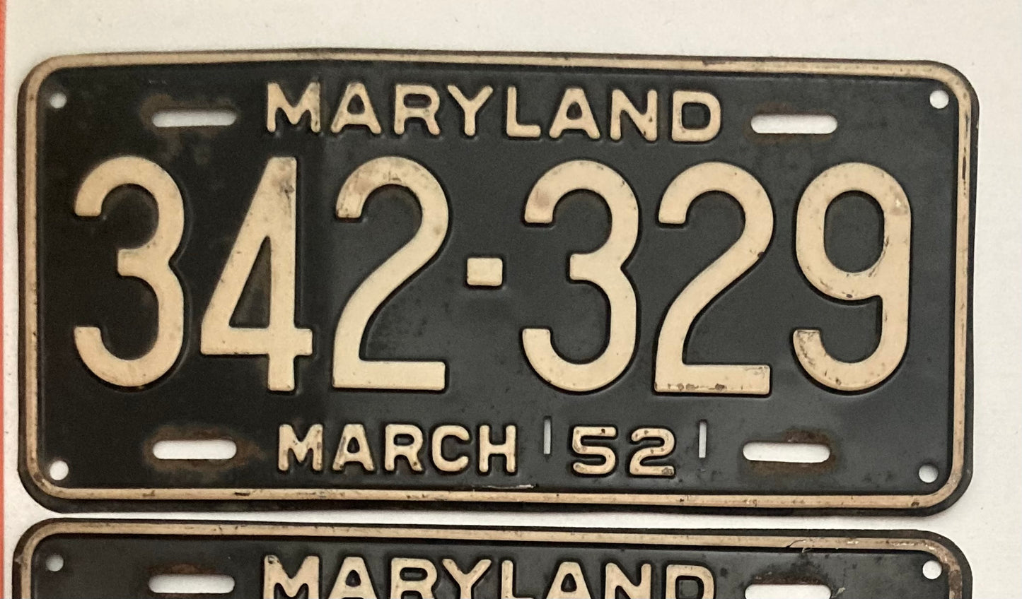 1952 Maryland #342-329 Passenger License Plate PAIR
