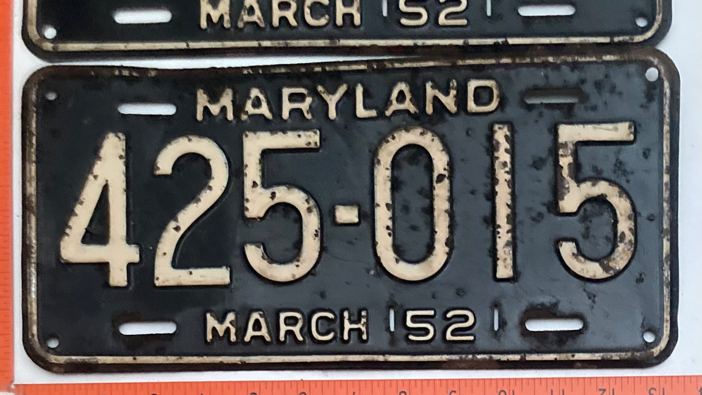 1952 Maryland #425-015 Passenger License Plate PAIR