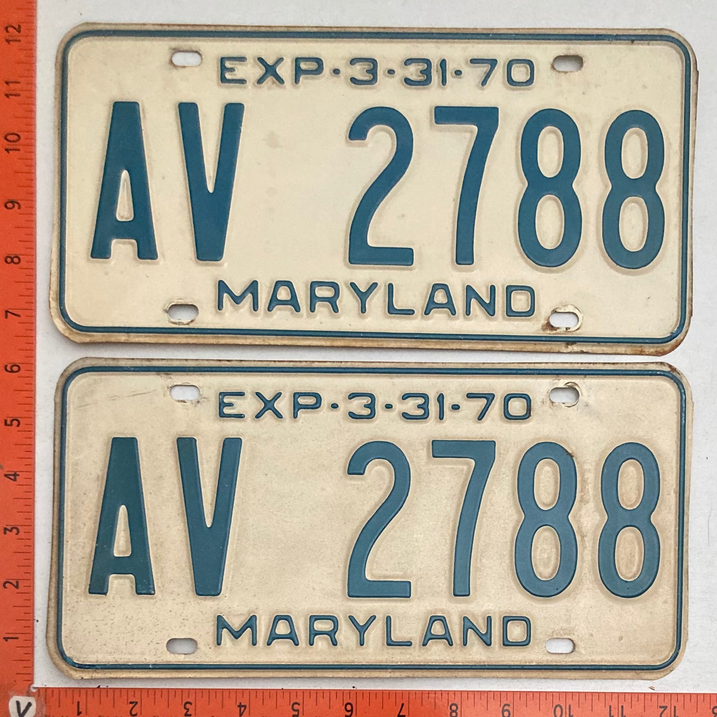 1970 Maryland #AV 2788 Passenger License Plate PAIR