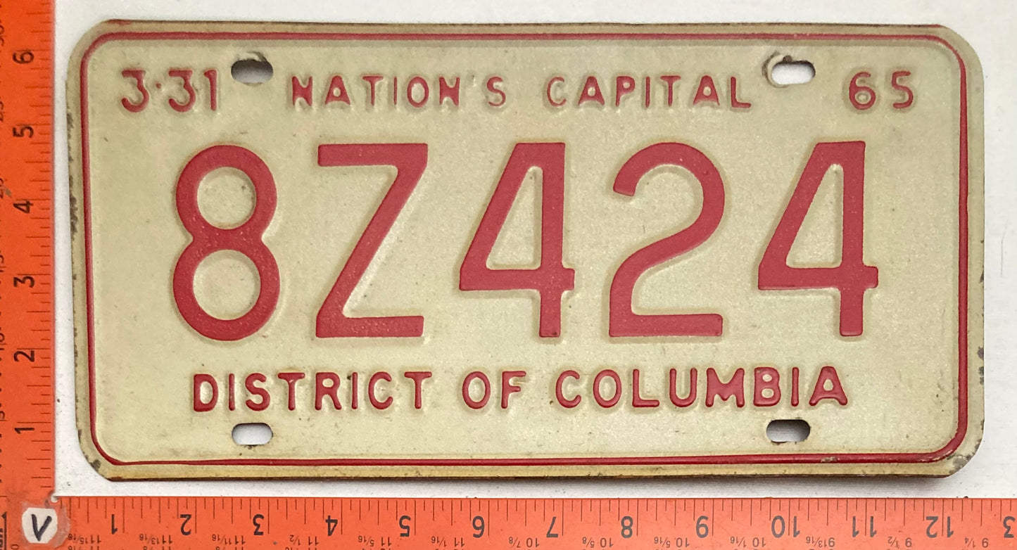 1965 Washington, DC #8Z424 Passenger License Plate