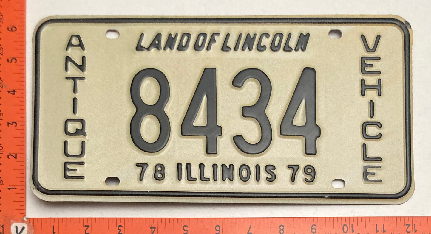 1978 Illinois #8434 Antique Vehicle License Plate