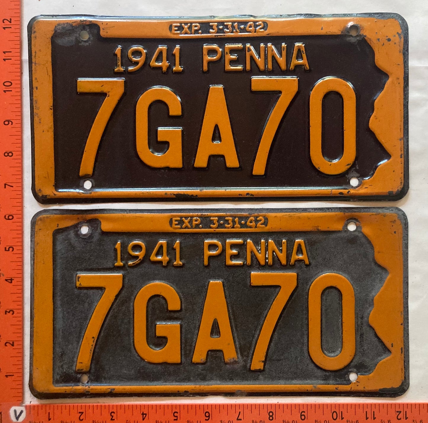 1941 Pennsylvania #7GA70 Passenger License Plate (Pair)