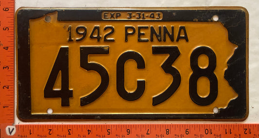 1942 Pennsylvania #45C38 Passenger License Plate