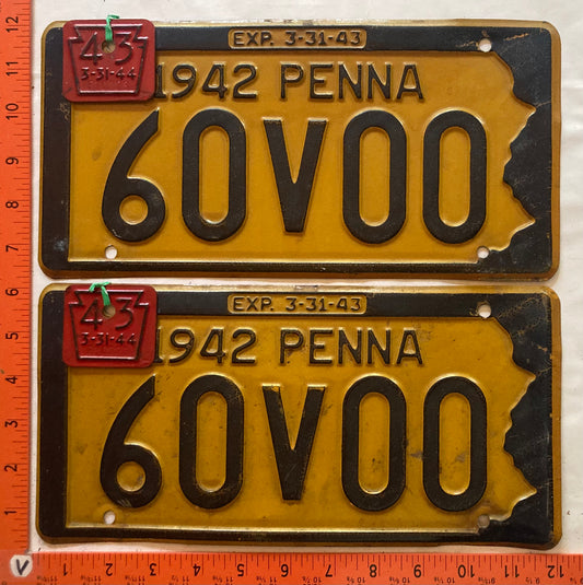 1943 Pennsylvania #60V00 Passenger License Plate (Pair)