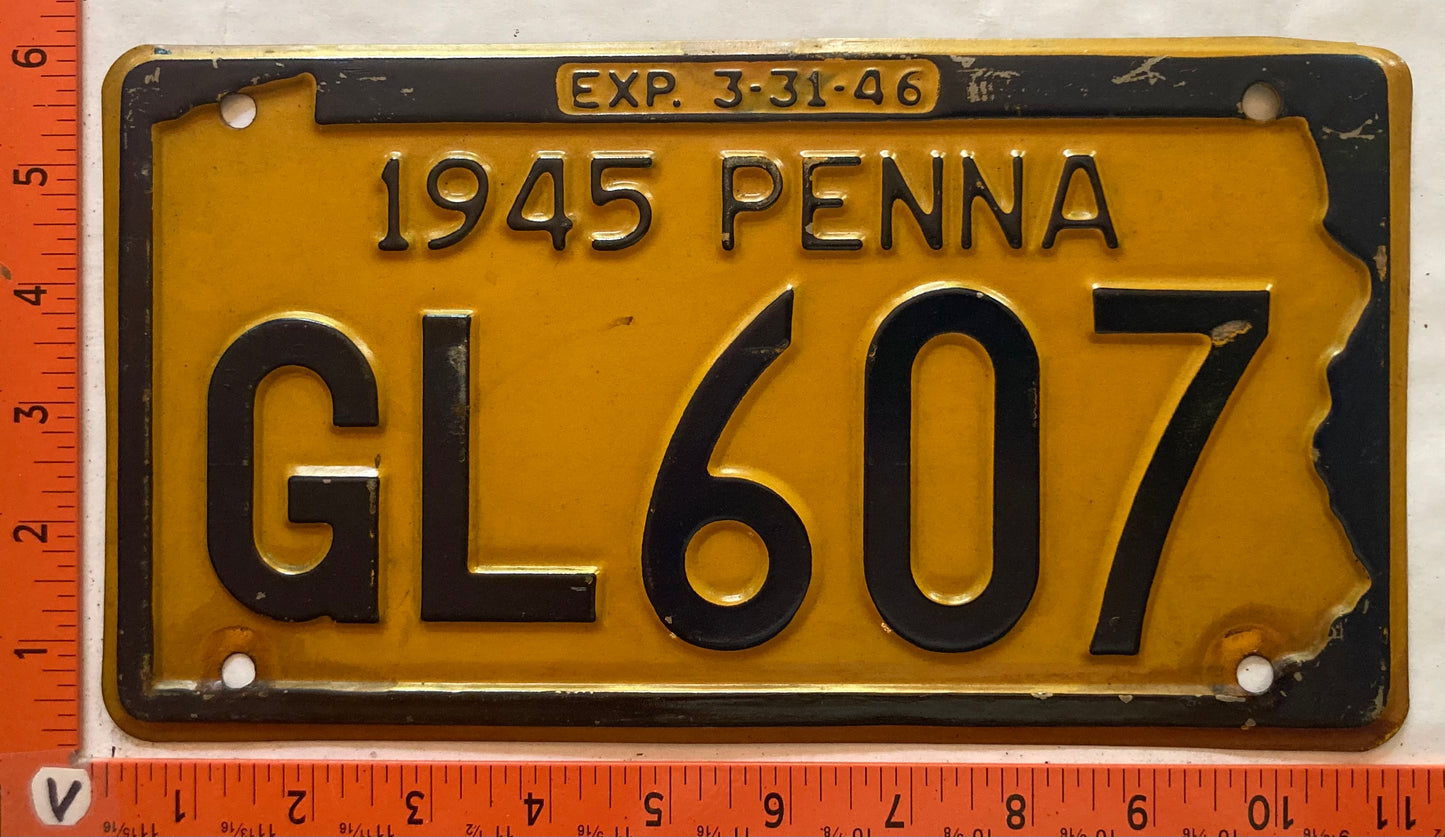 1945 Pennsylvania #GL607 Passenger License Plate