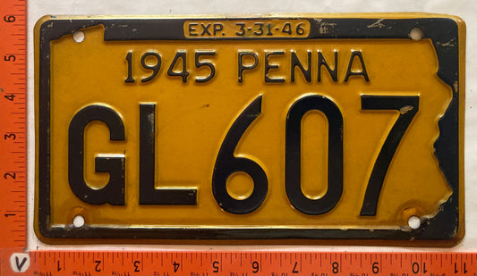 1945 Pennsylvania #GL607 Passenger License Plate
