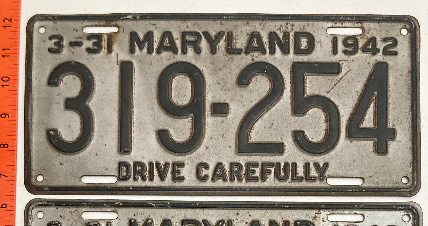 1942 Maryland #319-254 Passenger License Plate PAIR