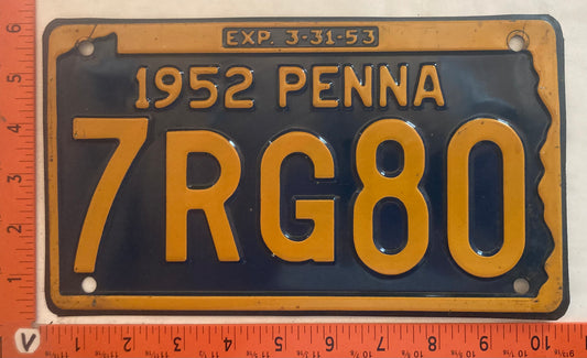 1952 Pennsylvania #7RG80 Passenger License Plate