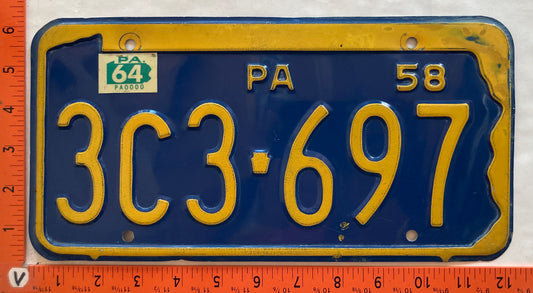 1964 Pennsylvania #3C3-697 Passenger License Plate