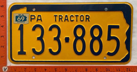 1969 Pennsylvania #133-885 Tractor License Plate