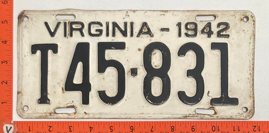 1942 Virginia #T45-831 Truck License Plate
