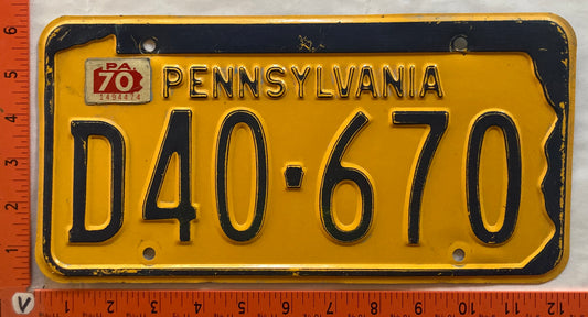 1970 Pennsylvania #D40-670 Passenger License Plate