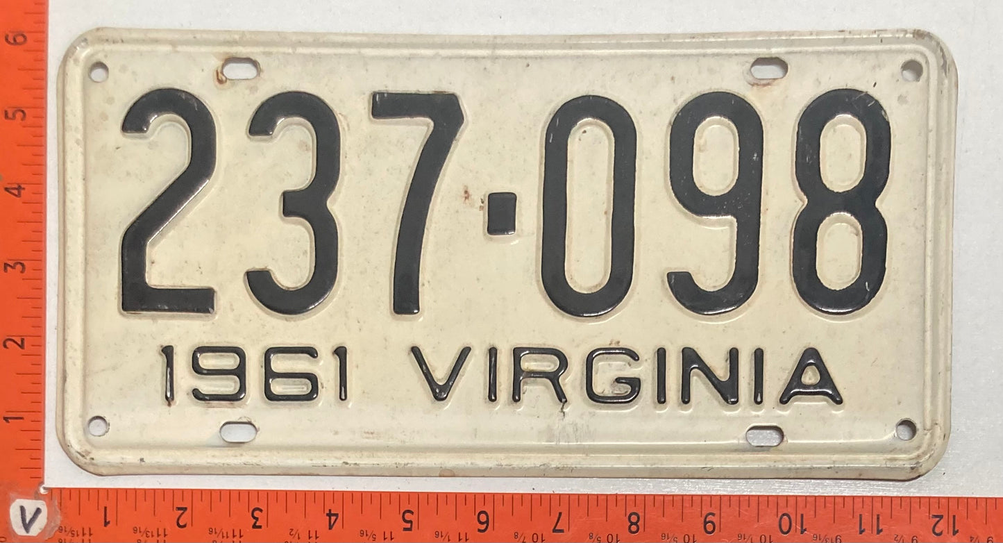 1961 Virginia #237-098 Passenger License Plate
