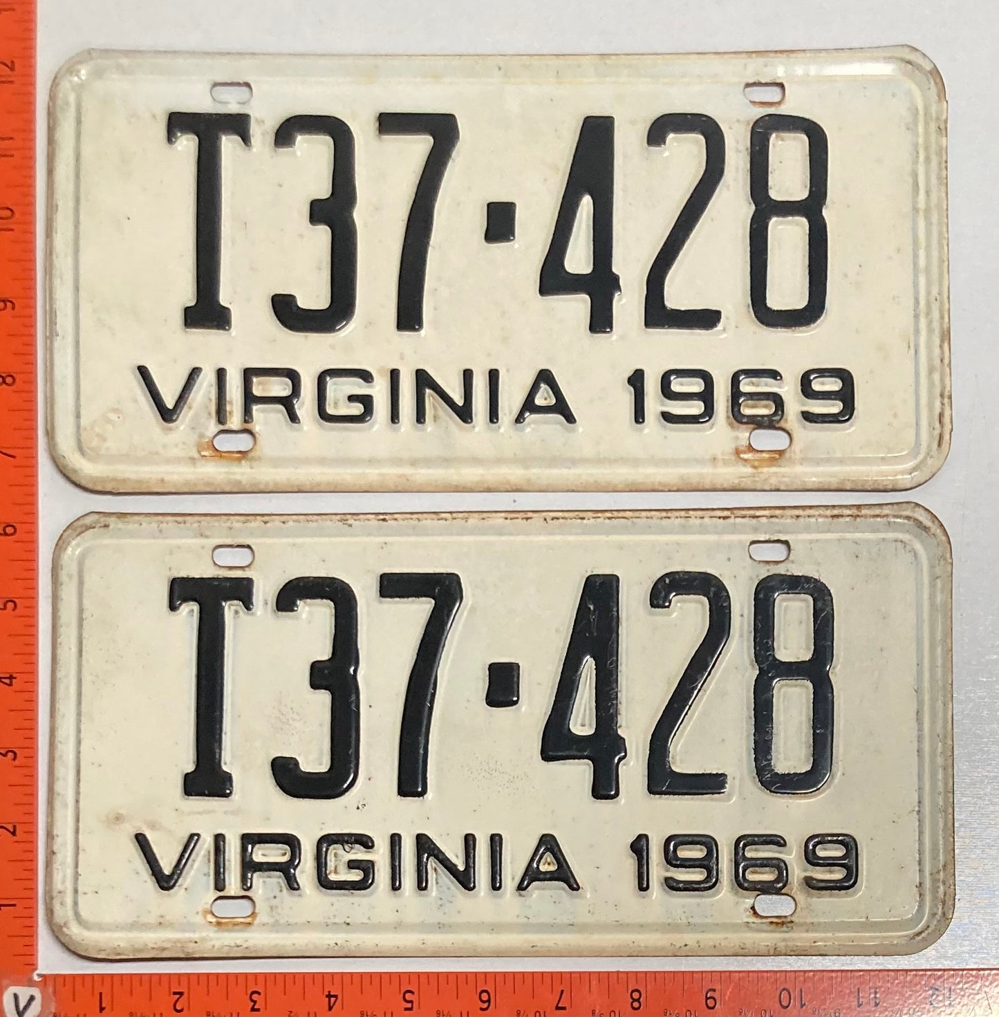 1969 Virginia #T37-428 Truck License Plate (Pair)