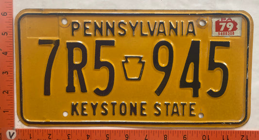 1979 Pennsylvania #7R5 945 Passenger License Plate