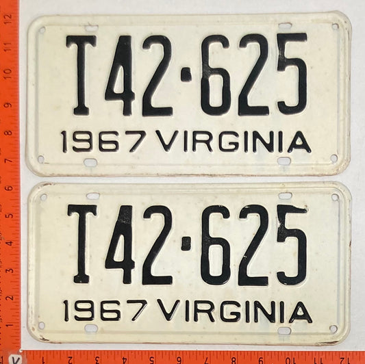 1967 Virginia #T42-625 Truck License Plate (Pair)