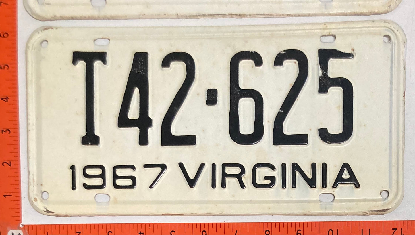 1967 Virginia #T42-625 Truck License Plate (Pair)