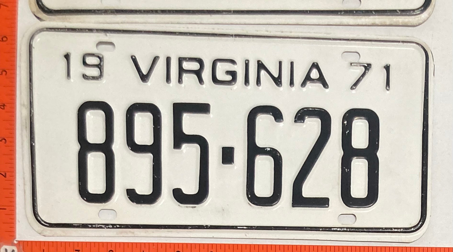 1971 Virginia #895-628 Passenger License Plate (Pair)