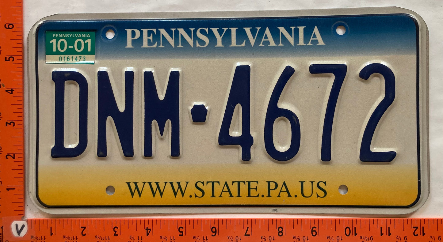 2001 Pennsylvania #DNM 4672 Passenger License Plate