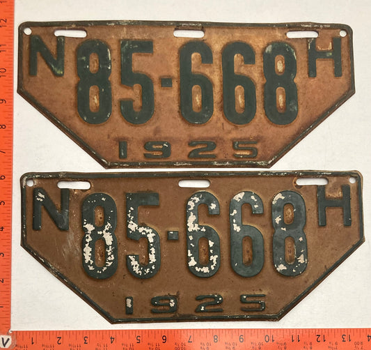 1925 New Hampshire #85-668 Passenger License Plate (Non-Resident) (Pair)
