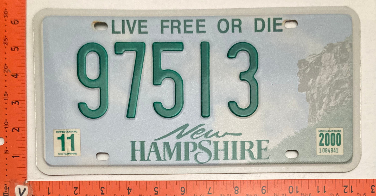 2000 New Hampshire #97513 Passenger License Plate