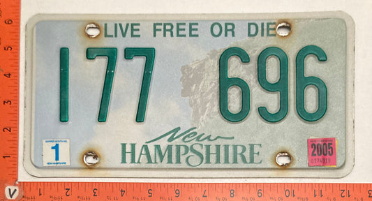 2005 New Hampshire #177 696 Passenger License Plate