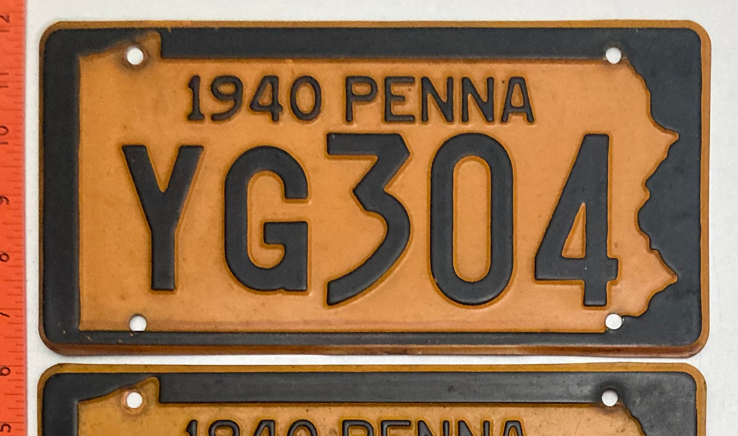 1940 Pennsylvania #YG304 Passenger License Plate PAIR