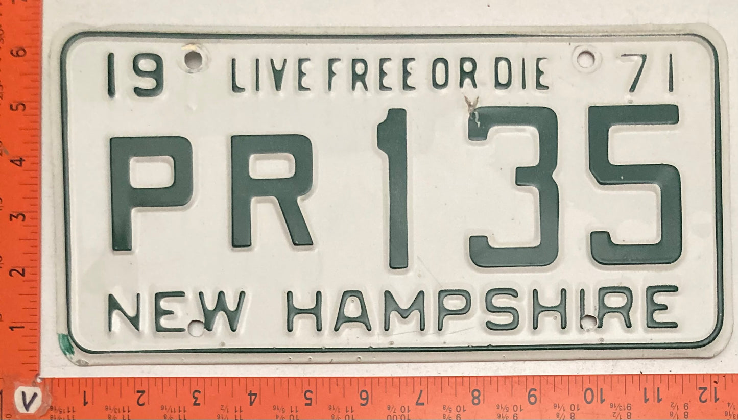 1971 New Hampshire #PR135 Passenger License Plate