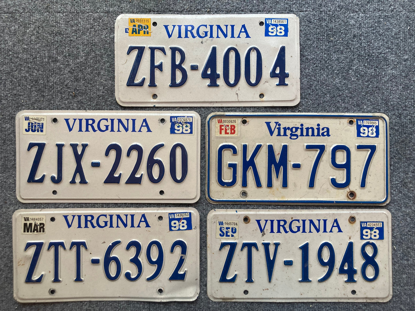 Group of 5 Virginia Passenger Licenses Plate (Crafter)