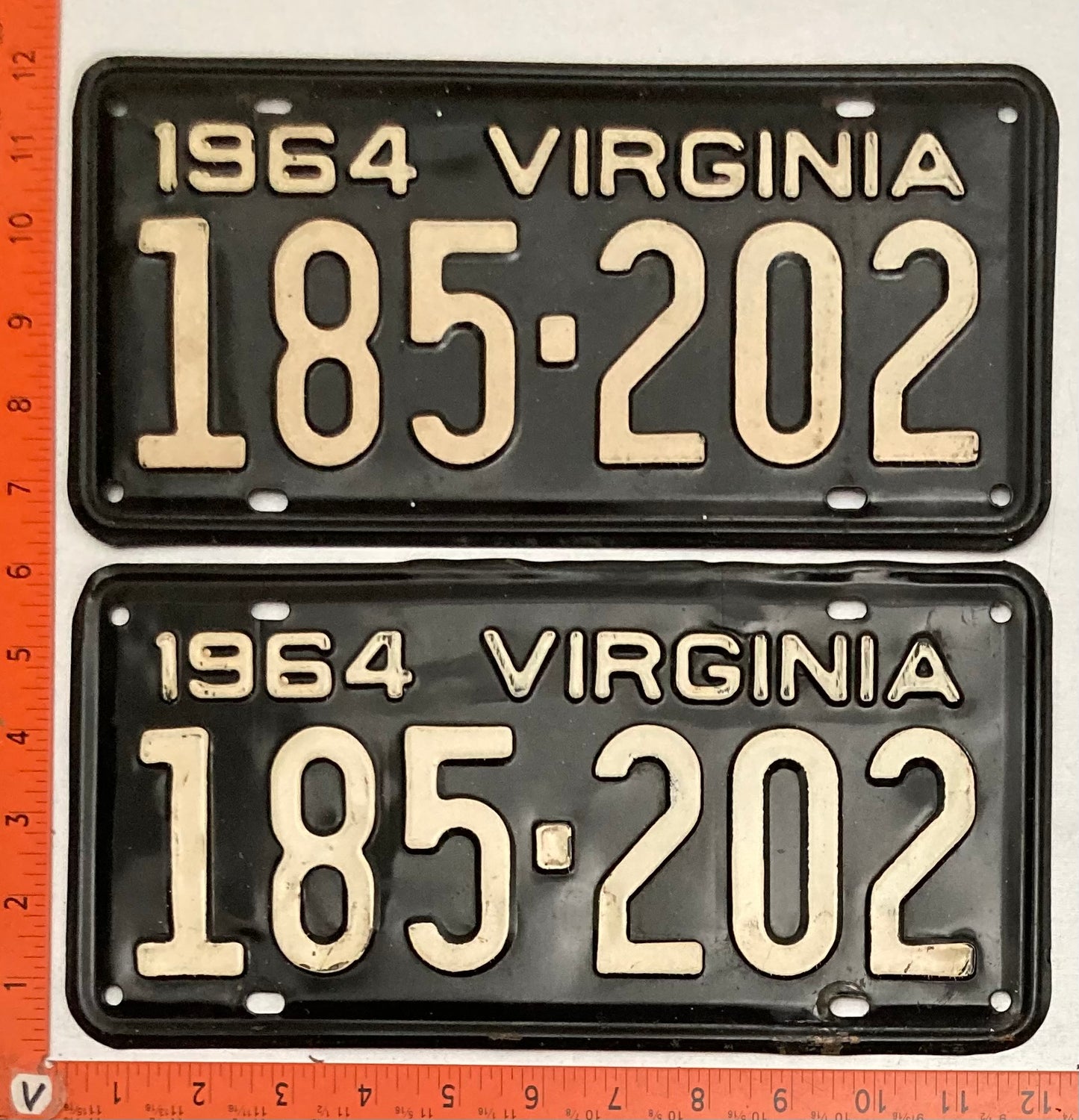 1964 Virginia #185-202 Passenger License Plate PAIR