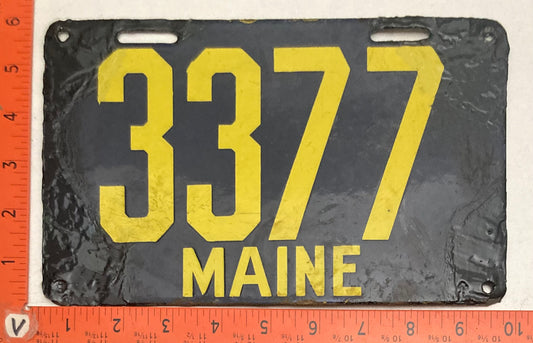 1913 Maine #3377 Passenger License Plate (Porcelain)