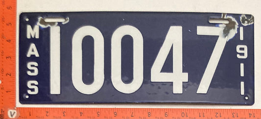 1911 Massachusetts #10047 Passenger License Plate (Porcelain)