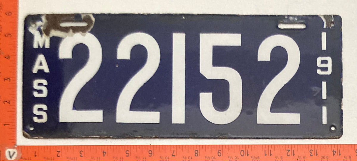 1911 Massachusetts #22152 Passenger License Plate