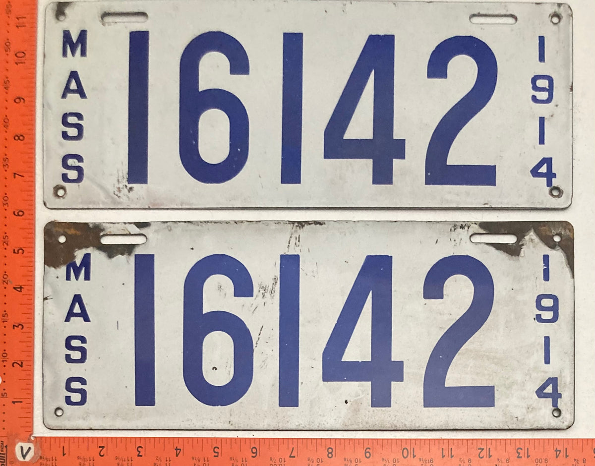 1914 Massachusetts #16142 Passenger License Plate (Pair)