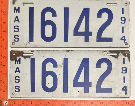 1914 Massachusetts #16142 Passenger License Plate (Pair)