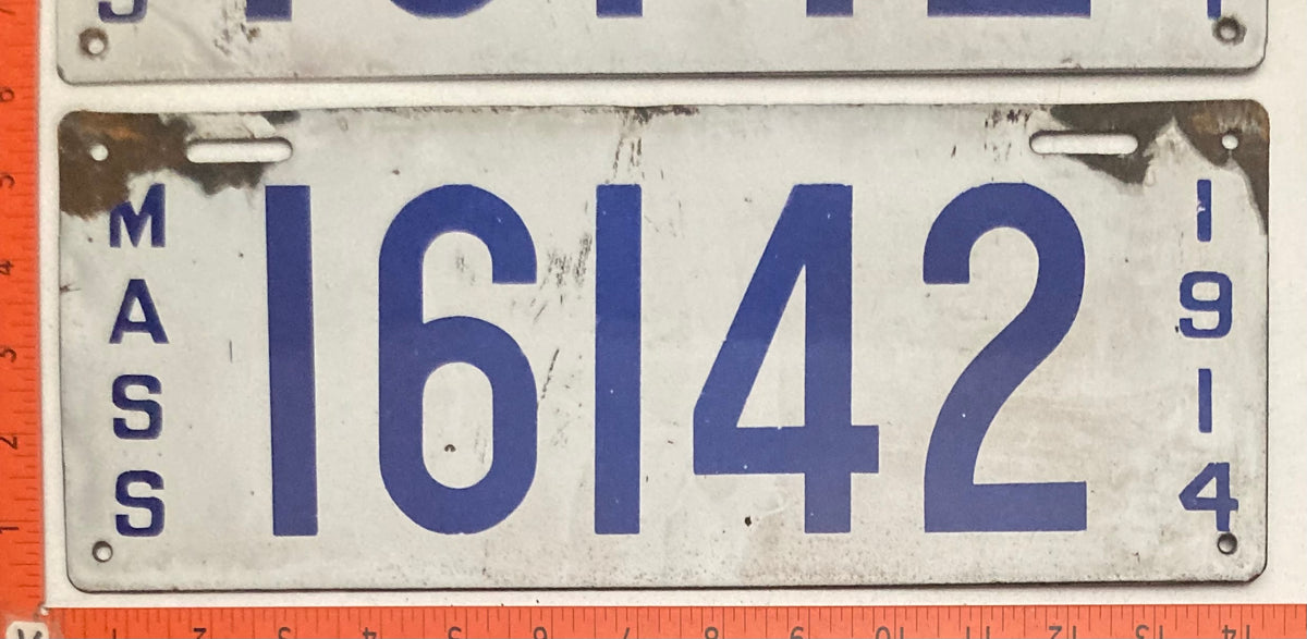 1914 Massachusetts #16142 Passenger License Plate (Pair)