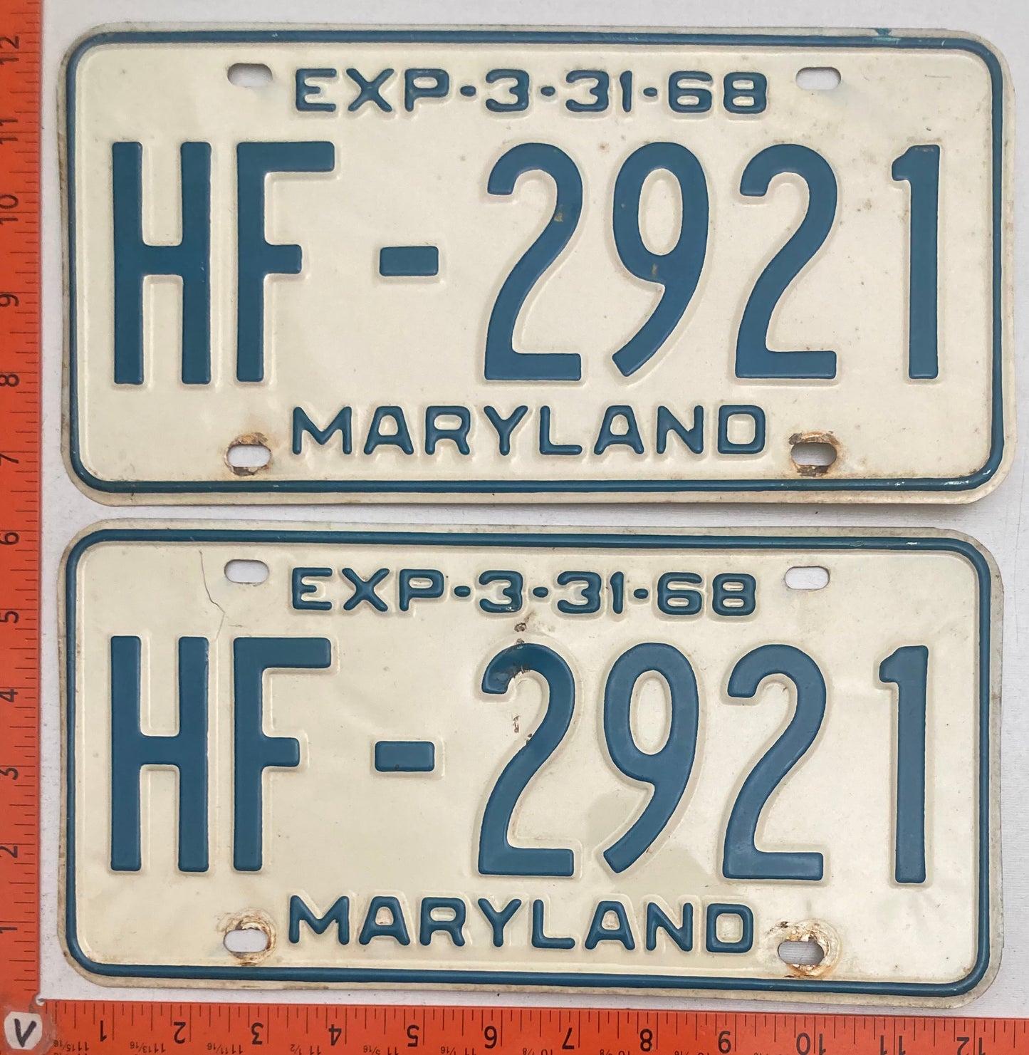 1970 Maryland #HF-2921 Passenger License Plate PAIR