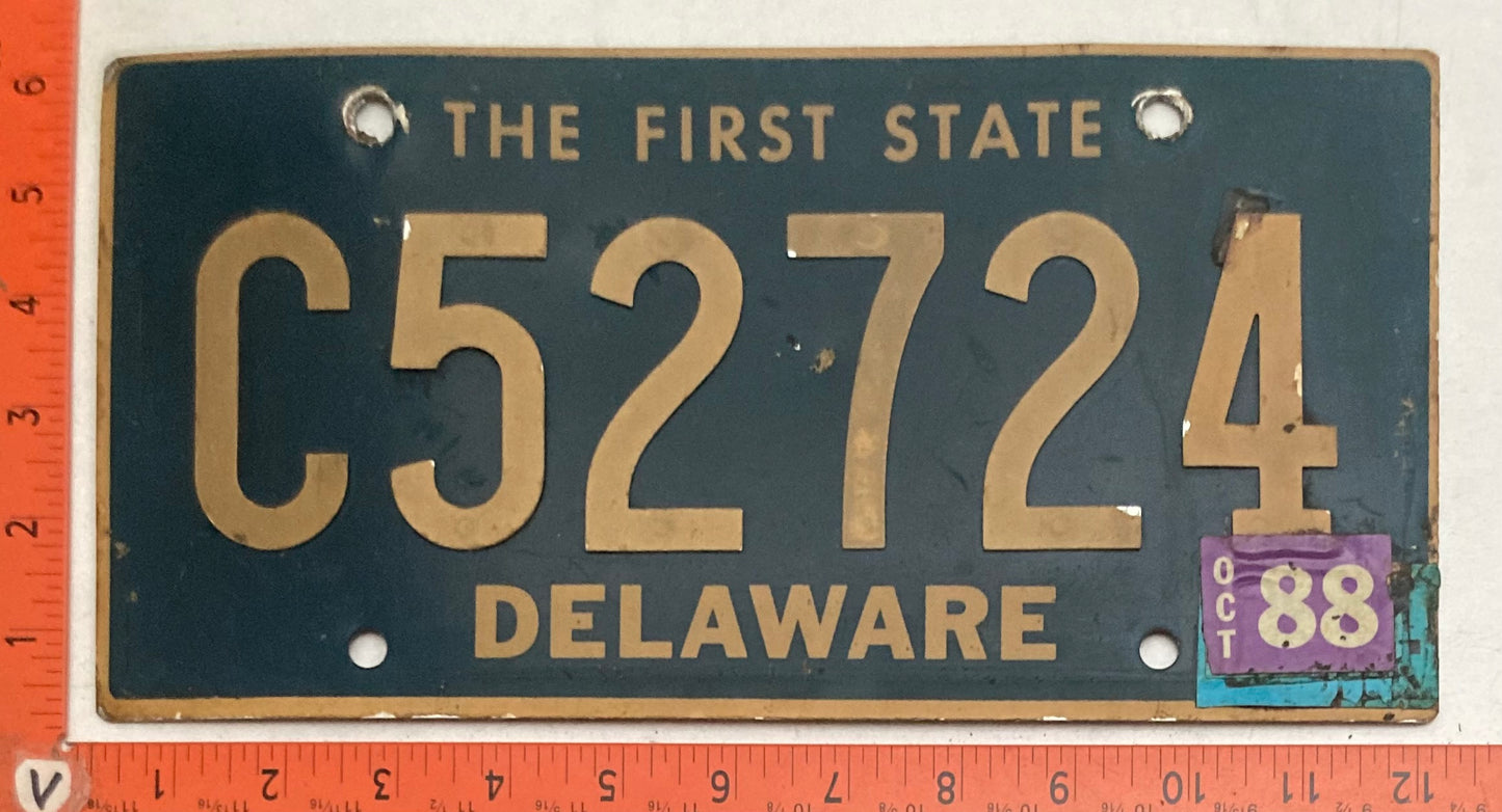 1988 Delaware #C52724 Commercial License Plate (Riveted)