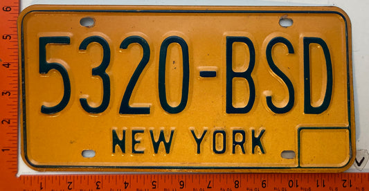 1980 base New York #5320-BSD Passenger License Plate
